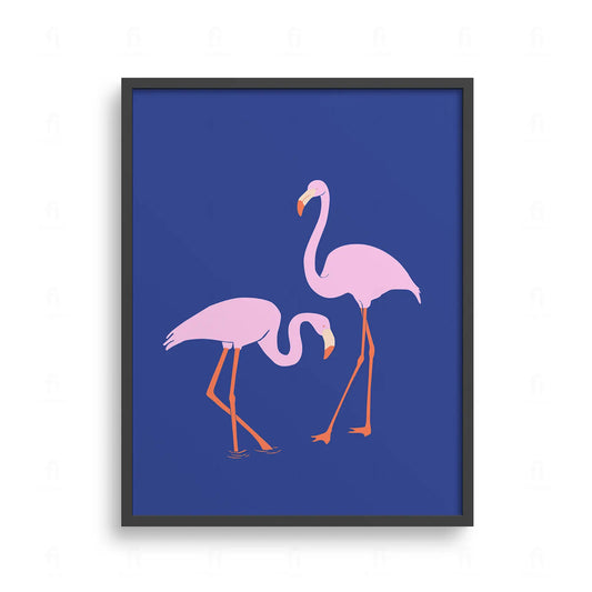 Plakat z kolorową grafiką przedstawiającą dwa różowe flamingi na niebieskim tle 
